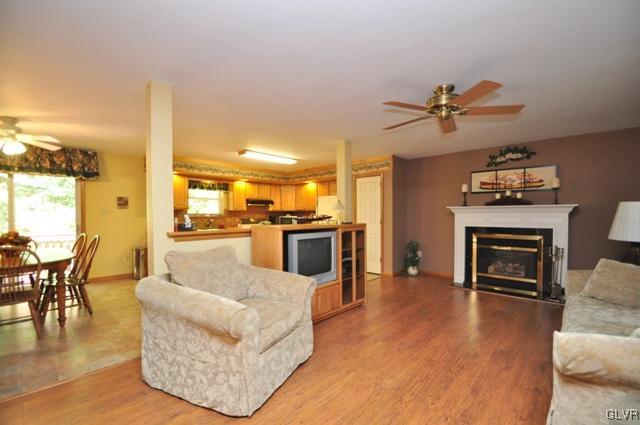 1240 Glenbrook Road Bartonsville, PA 18321 - Photo 2 of 50 Gallery Image 2