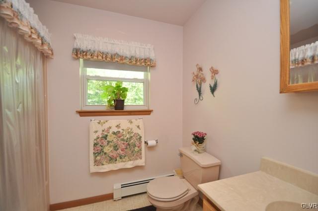 1240 Glenbrook Road Bartonsville, PA 18321 - Photo 23 of 50 Gallery Image 23