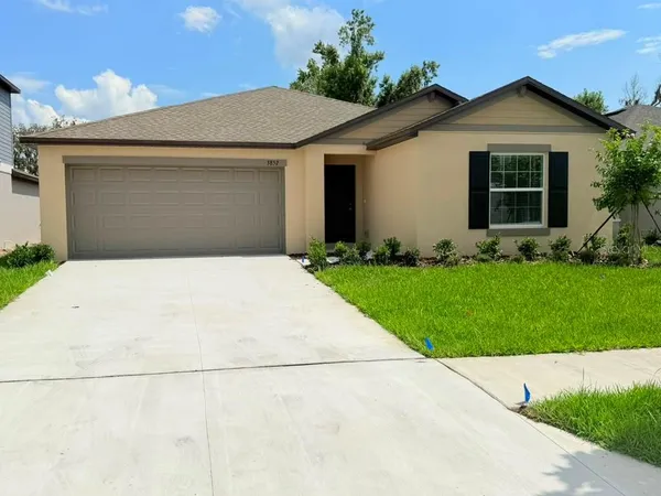$2,599 | 3852 Northern Ky Drive, Plant City, FL 33565