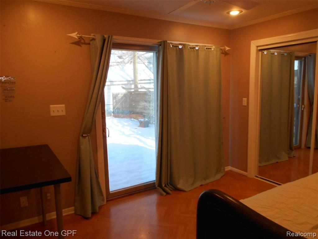 466 Touraine Road Grosse Pointe, MI 48236 - Photo 15 of 28