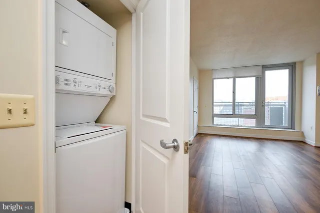 $450,000 | 555 Massachusetts Avenue Northwest, Unit 1306, Washington, DC 20001