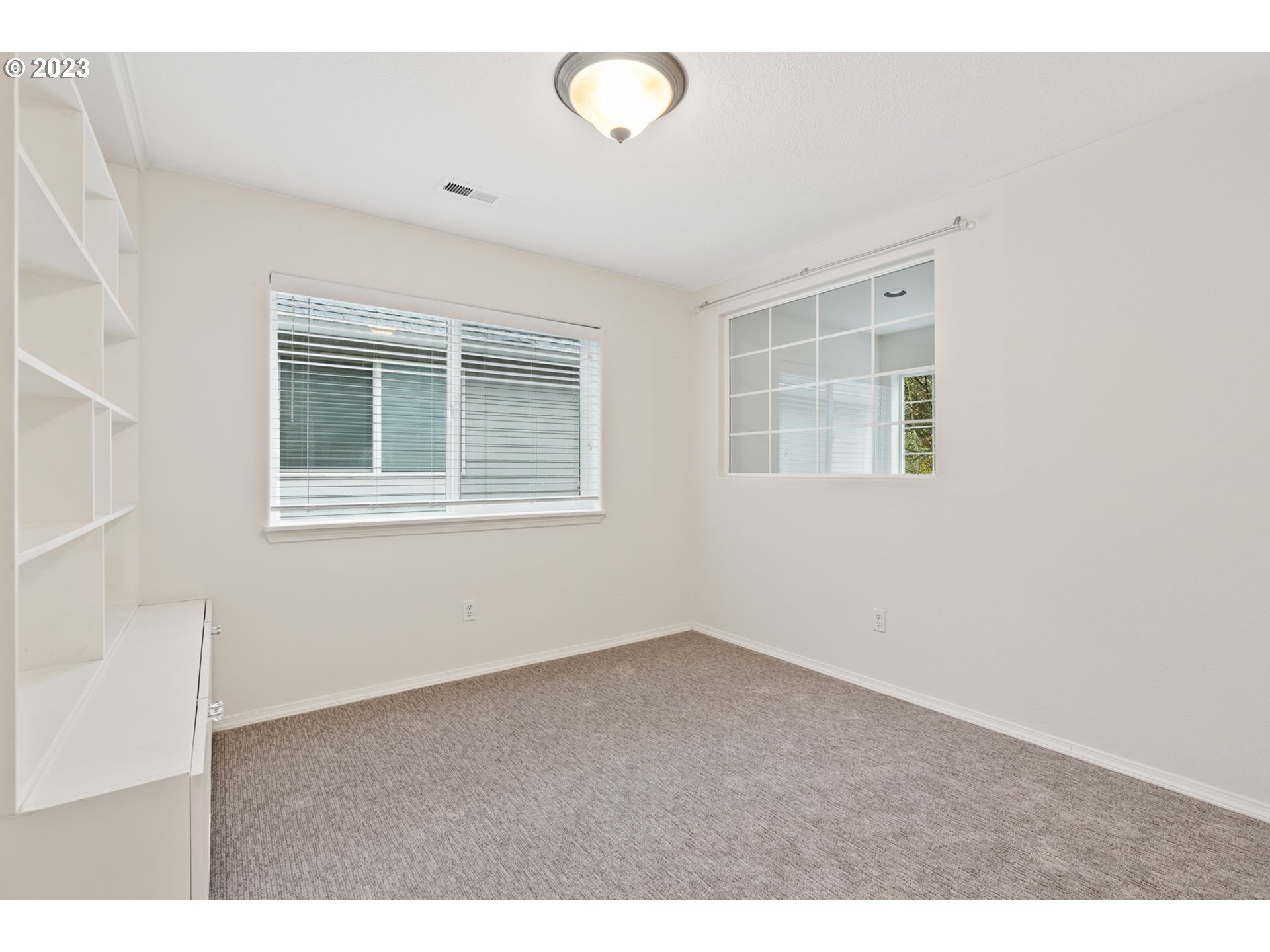 3729 Southwest Stephenson Street Portland, OR 97219 - Photo 21 of 47 Gallery Image 21
