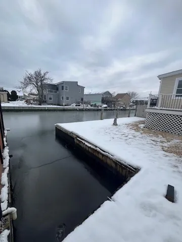 $539,000 | 817 Ocean Street, Lindenhurst, NY 11757