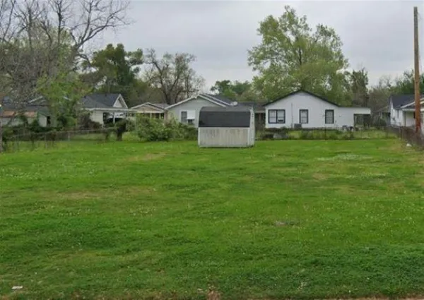 $19,800 | 921 Alamo Street, Lake Charles, LA 70601