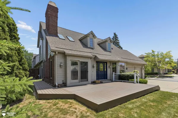 $437,500 | 3333 Nell Rose Court, Unit 1A, Royal Oak, MI 48073