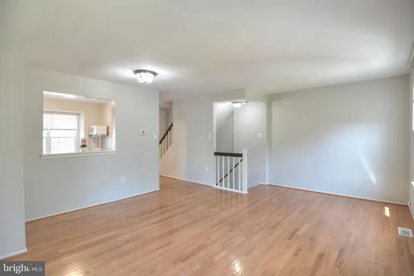 $2,400 | 3 Birdseye Court, Germantown, MD 20874