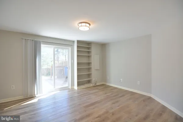 $2,400 | 3 Birdseye Court, Germantown, MD 20874