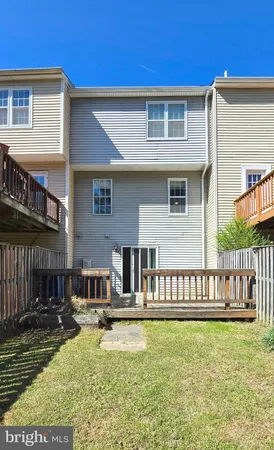 $2,400 | 3 Birdseye Court, Germantown, MD 20874
