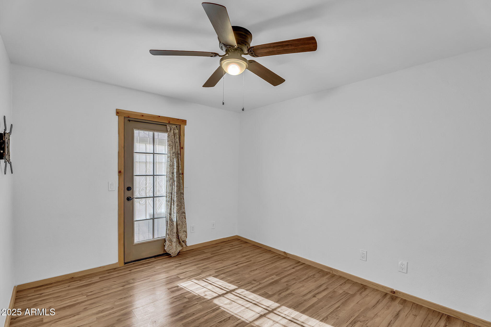 723 West 5th Avenue Apache Junction, AZ 85120 - Photo 20 of 32 Bedroom