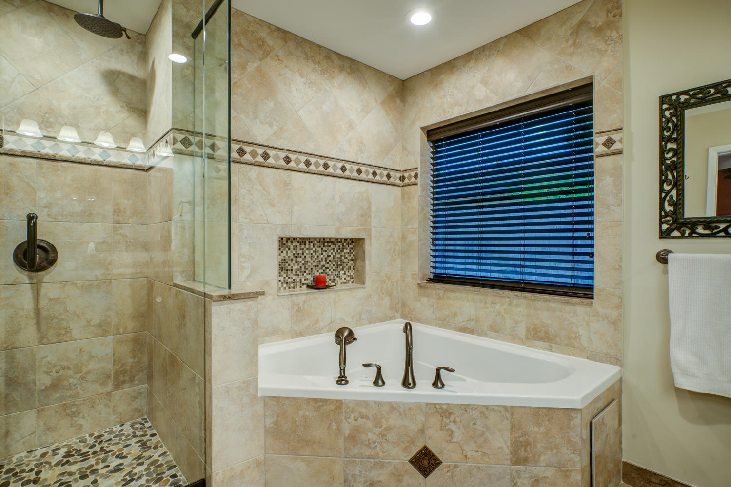 1590 Southwest 14th Drive Boca Raton, FL 33486 - Photo 19 of 48 06@Robert