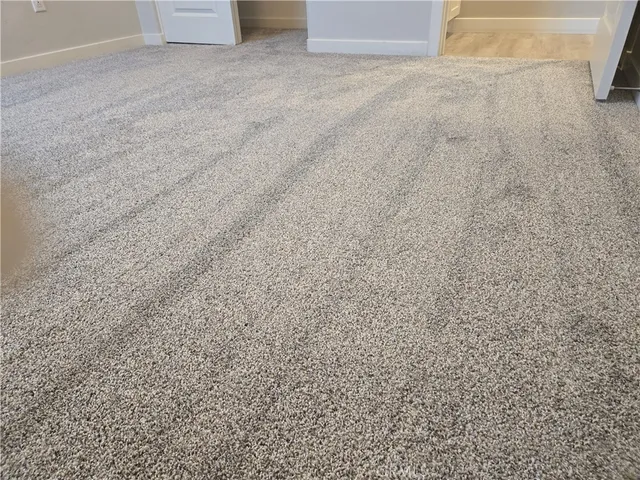 a view of a pathway with a house