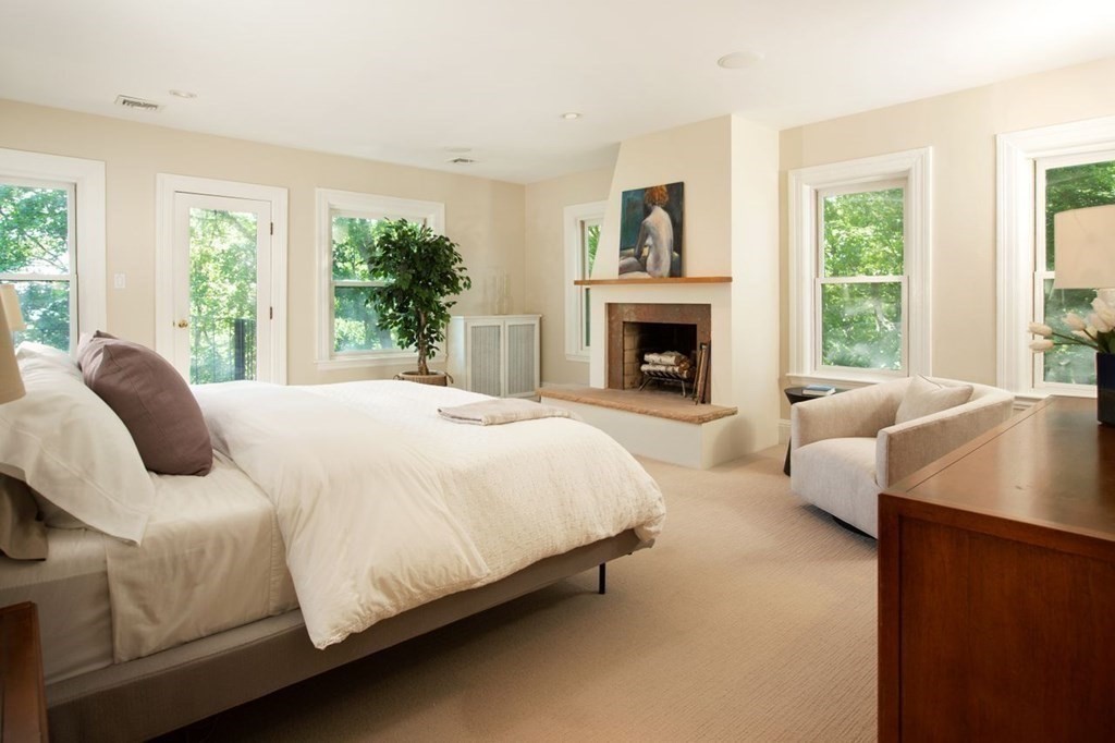 166 Lancaster Terrace Brookline, MA 02446 - Photo 11 of 30