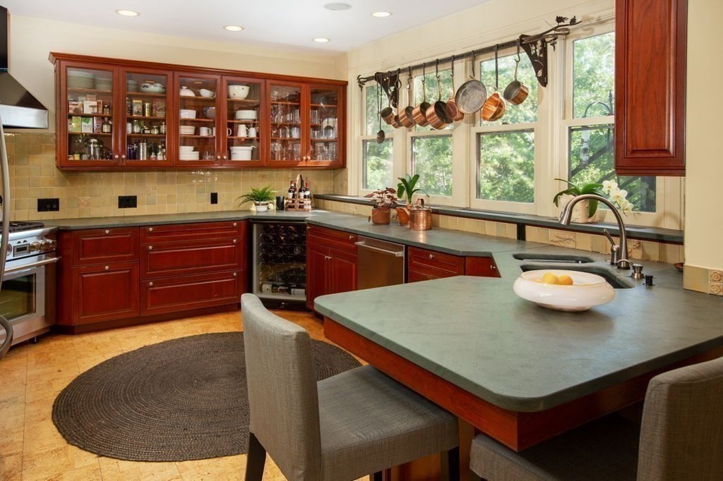 166 Lancaster Terrace Brookline, MA 02446 - Photo 5 of 30