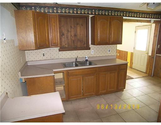 655 Two Mile Run Road Ligonier, PA 15658 - Photo 7 of 16 Kitchen.