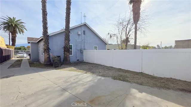 $1,495 | 1364 North D Street, San Bernardino, CA 92405