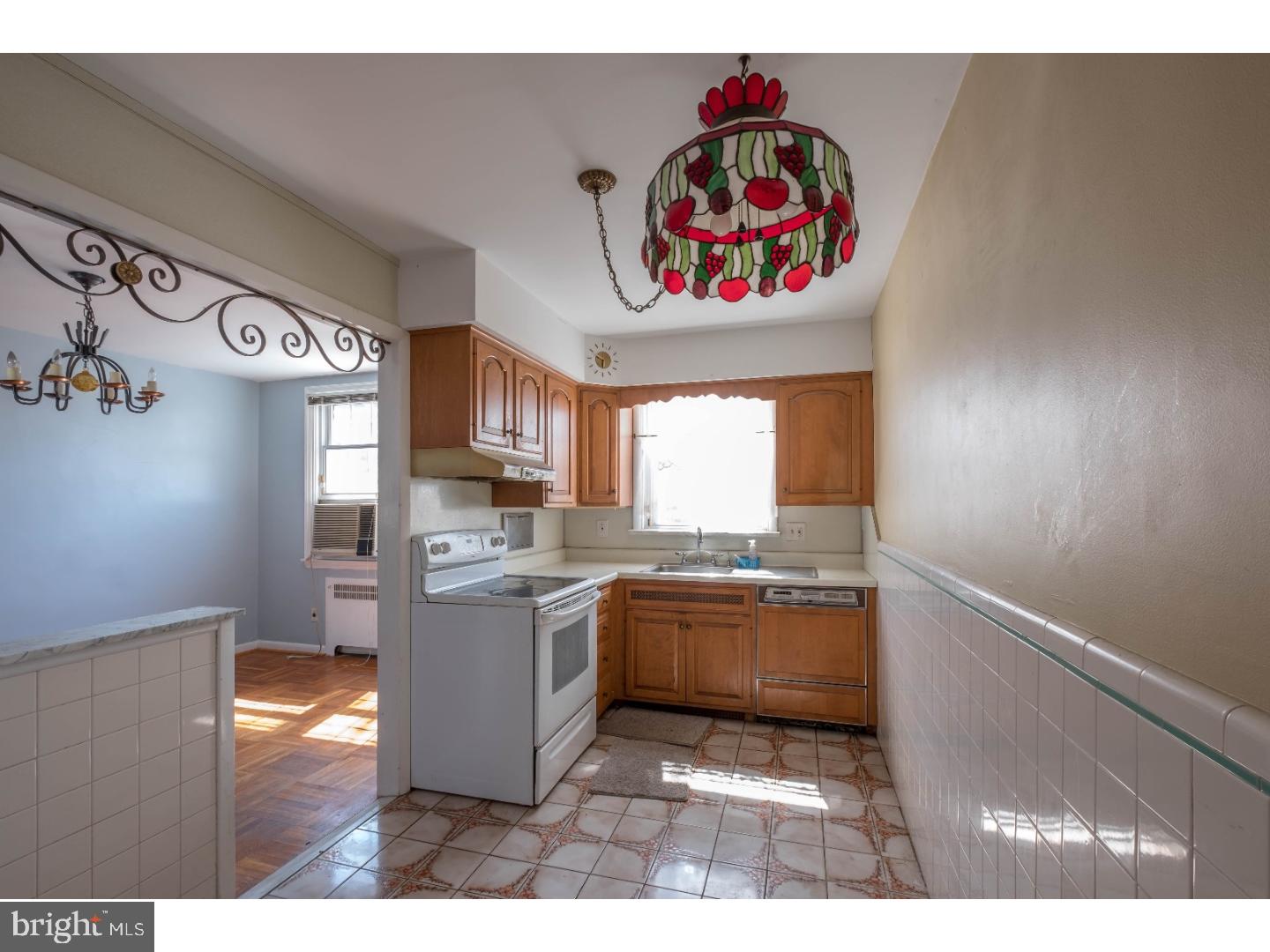 141 Green Valley Road Upper Darby, PA 19082 - Photo 3 of 13 Kitchen
