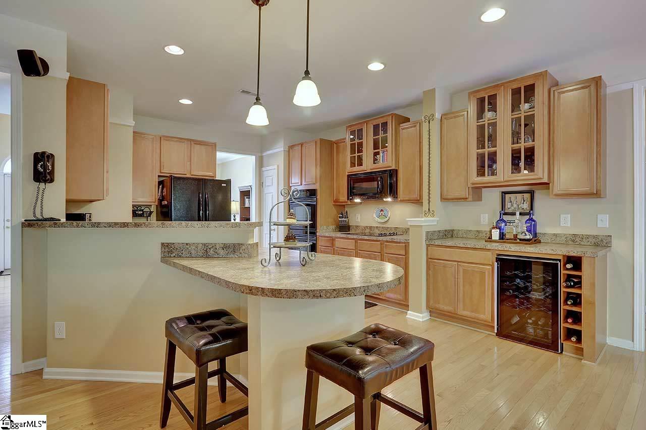 212 Amberleaf Way Simpsonville, SC 29681 - Photo 12 of 36 Gallery Image 12