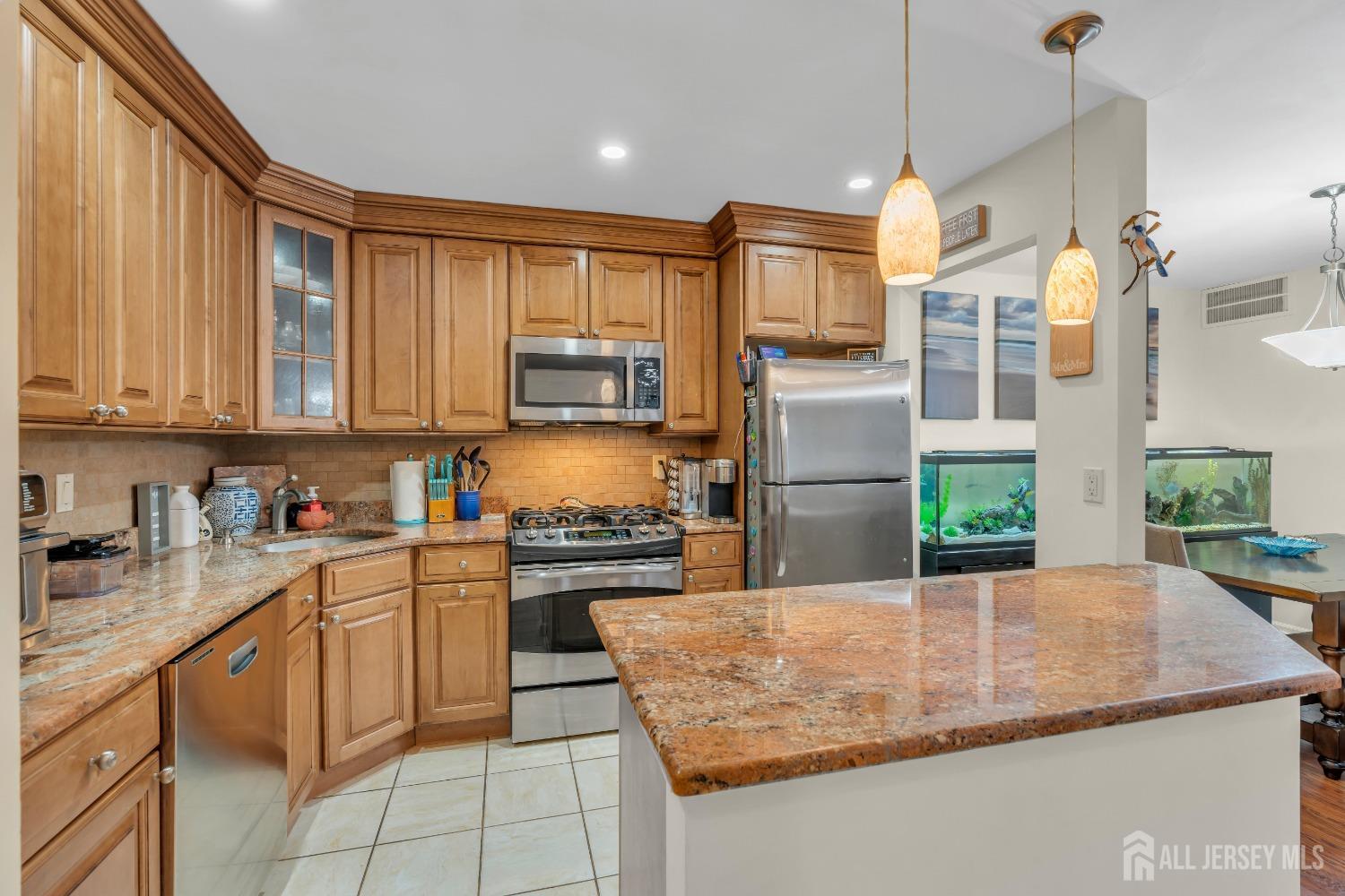 2804 Ridgefield Court Helmetta, NJ 08828 - Photo 8 of 21
