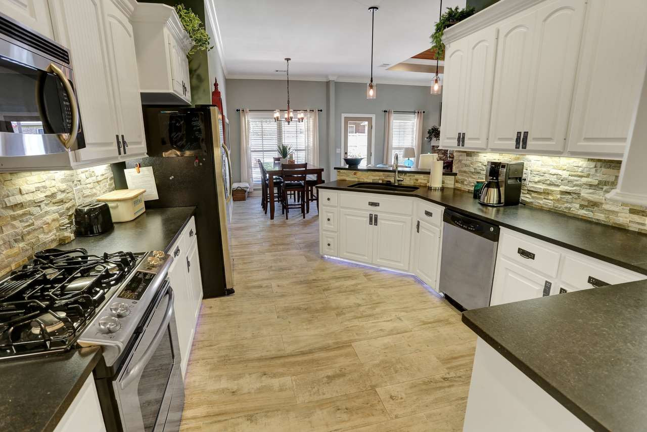 410 Sandstone Ridge Brandon, MS 39047 - Photo 10 of 33 Photo 10