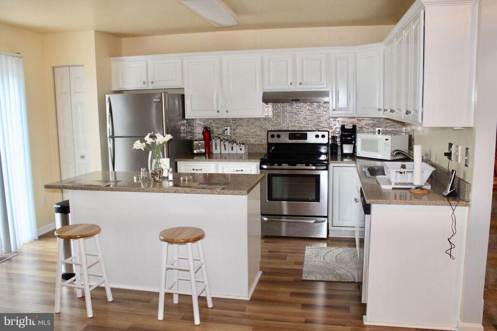 3235 Kelox Road Baltimore, MD 21207 - Photo 4 of 20 Kitchen