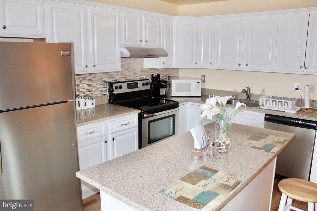 3235 Kelox Road Baltimore, MD 21207 - Photo 7 of 20 Kitchen