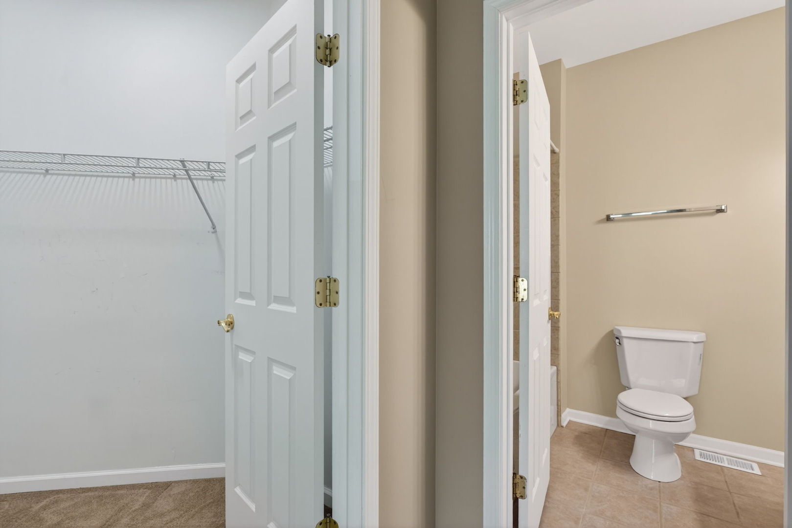 1226 Rhodes Lane, Unit 1226 Naperville, IL 60540 - Photo 24 of 32