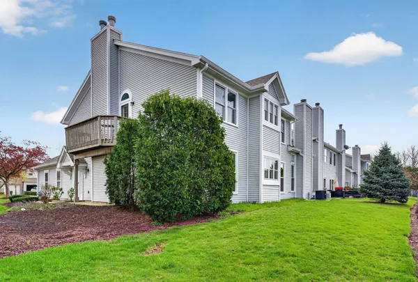 a house view with a outdoor space