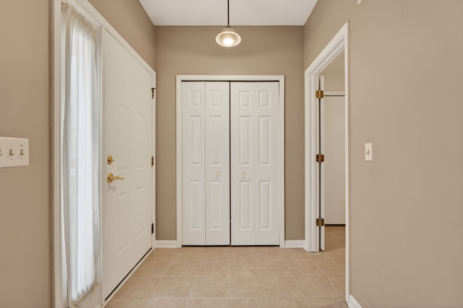 1226 Rhodes Lane, Unit 1226 Naperville, IL 60540 - Photo 9 of 32