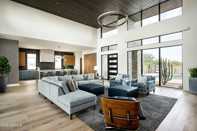 $4,195,000 | 8152 East Tortuga View Lane, Scottsdale, AZ 85266