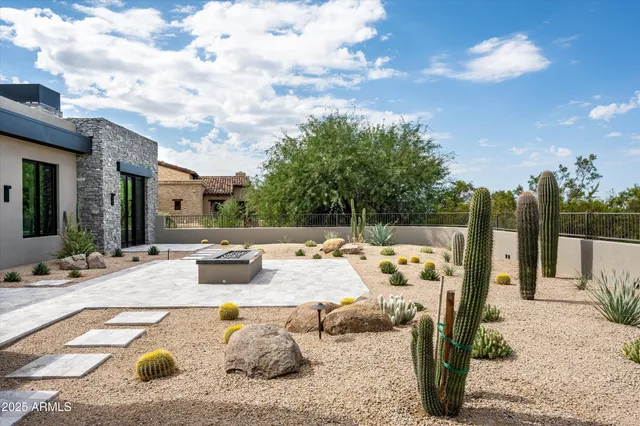 $4,195,000 | 8152 East Tortuga View Lane, Scottsdale, AZ 85266