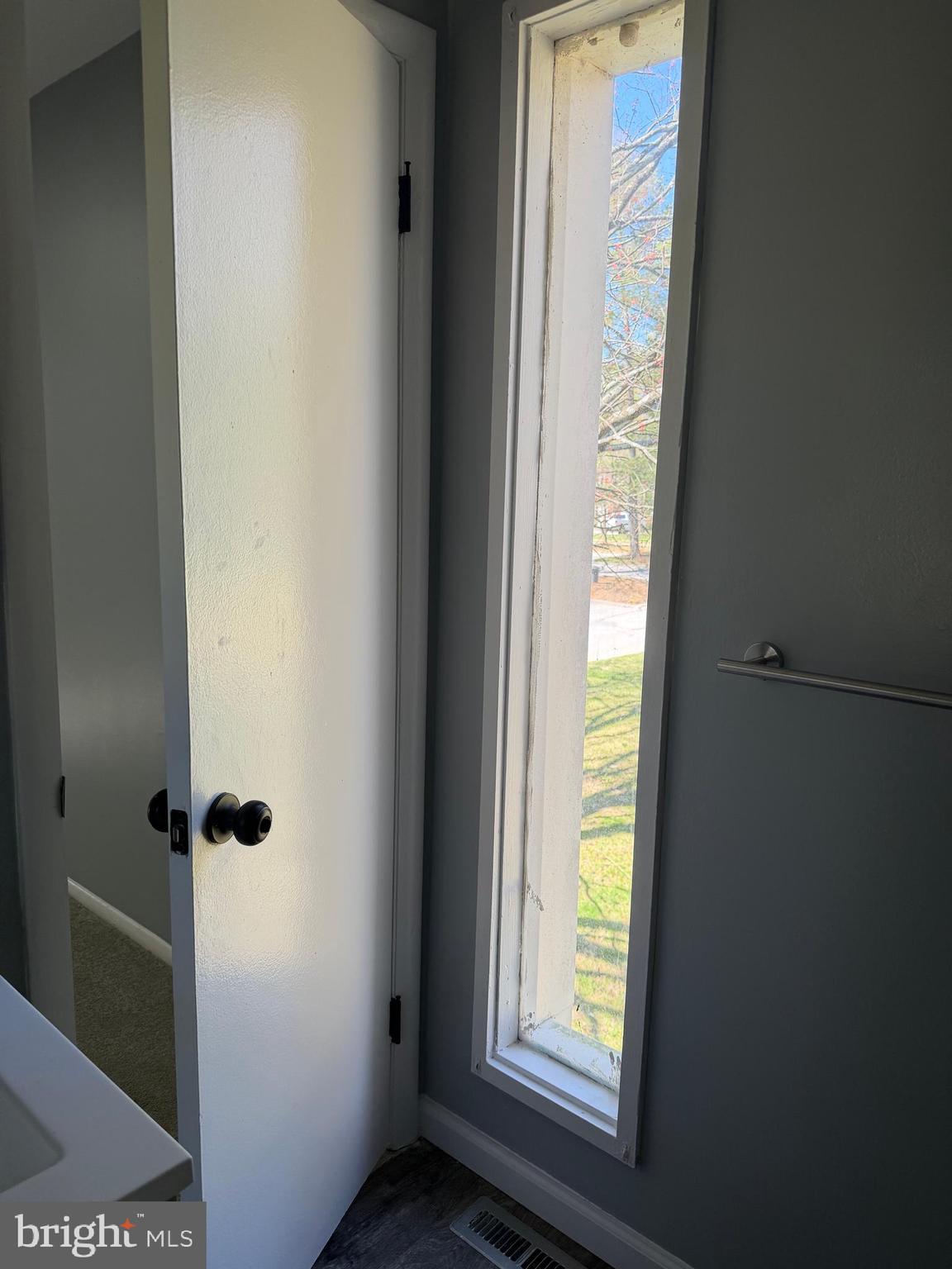 1901 Greenberry Road Baltimore, MD 21209 - Photo 23 of 53 Primary Bedroom Bath
