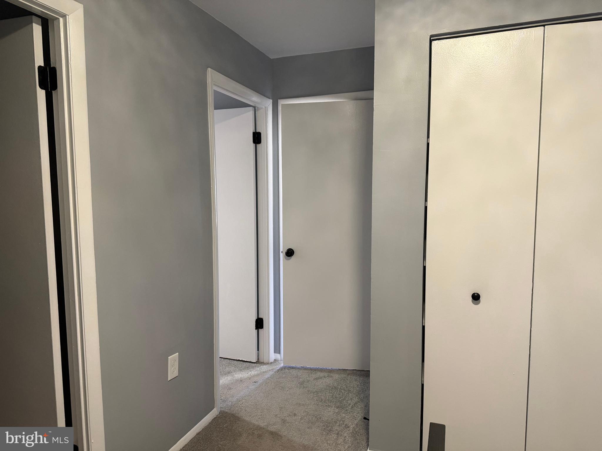 1901 Greenberry Road Baltimore, MD 21209 - Photo 24 of 53 Upper Hall