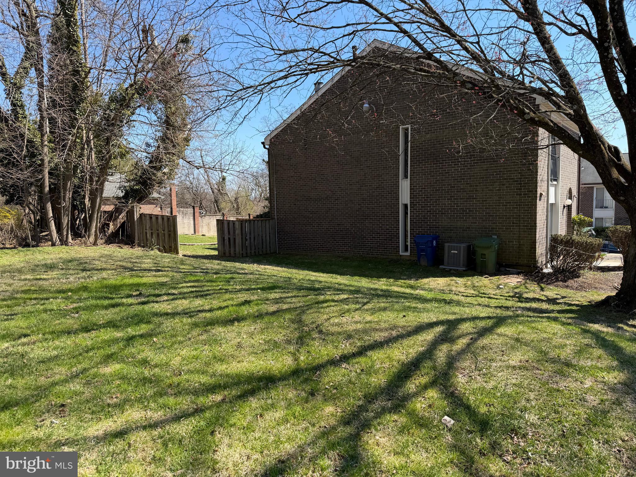 1901 Greenberry Road Baltimore, MD 21209 - Photo 47 of 53 Open common area next to home