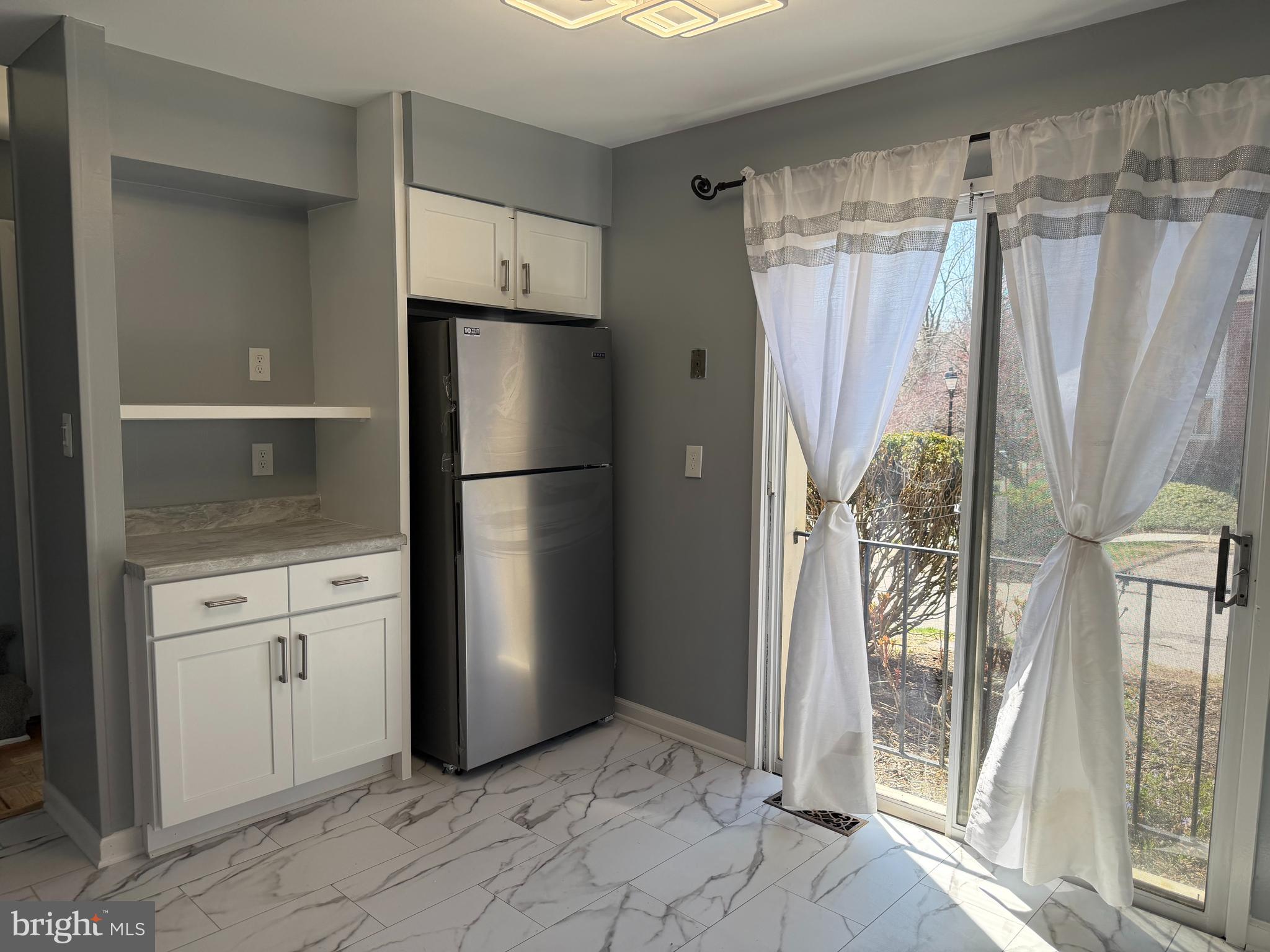 1901 Greenberry Road Baltimore, MD 21209 - Photo 5 of 53