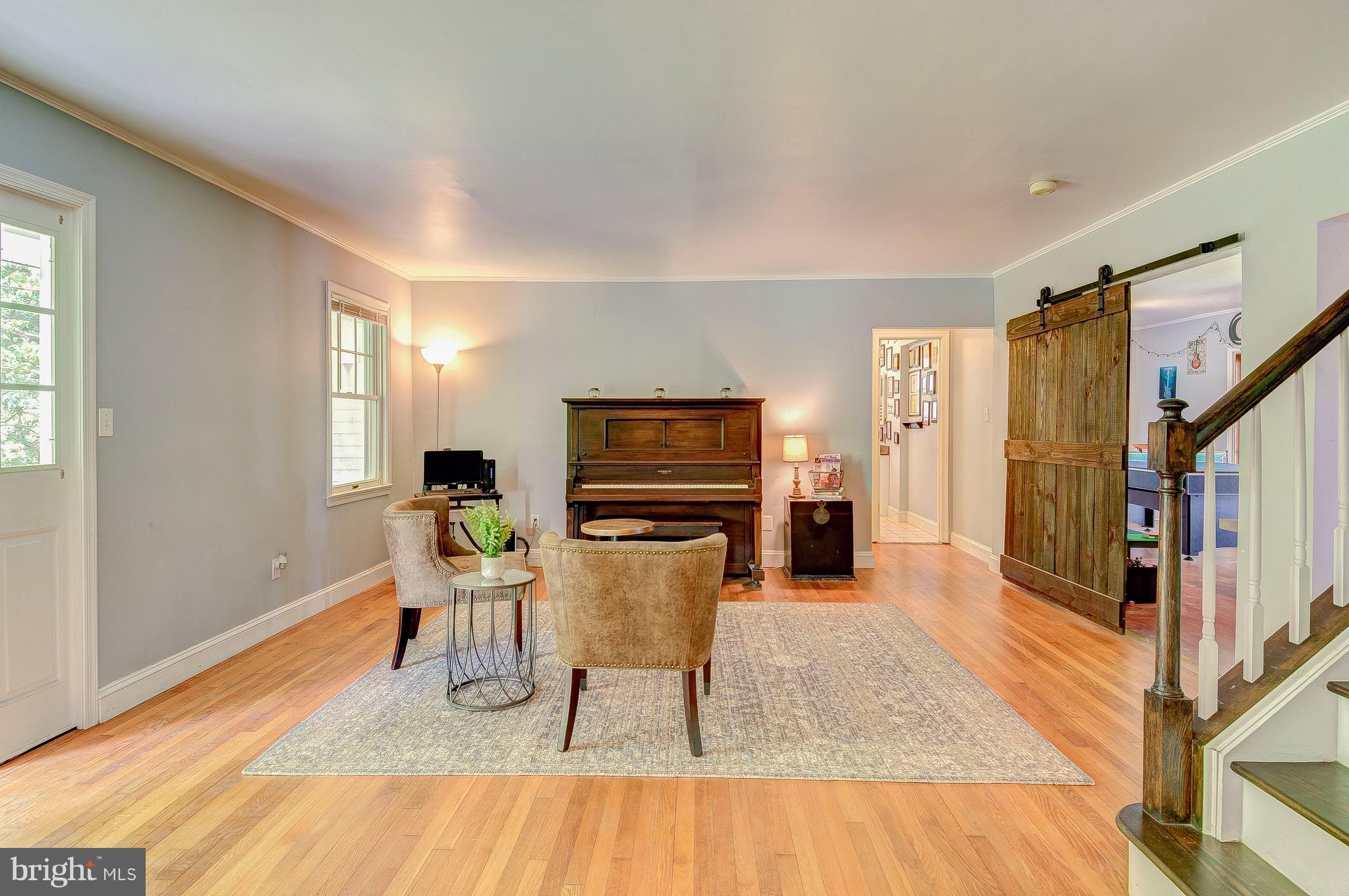 326 Chesapeake Beach Road Owings, MD 20736 - Photo 22 of 27 Living Room