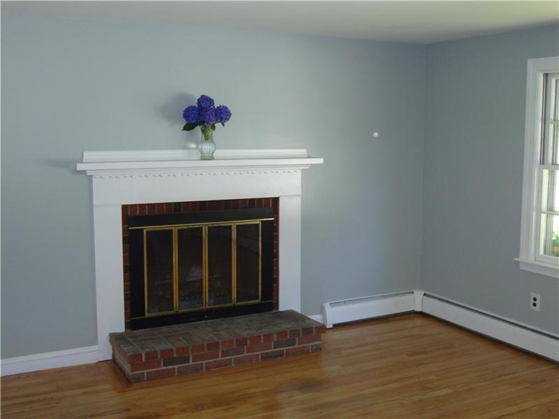 93 Curtis Road Portland, ME 04103 - Photo 9 of 14 Living Room.