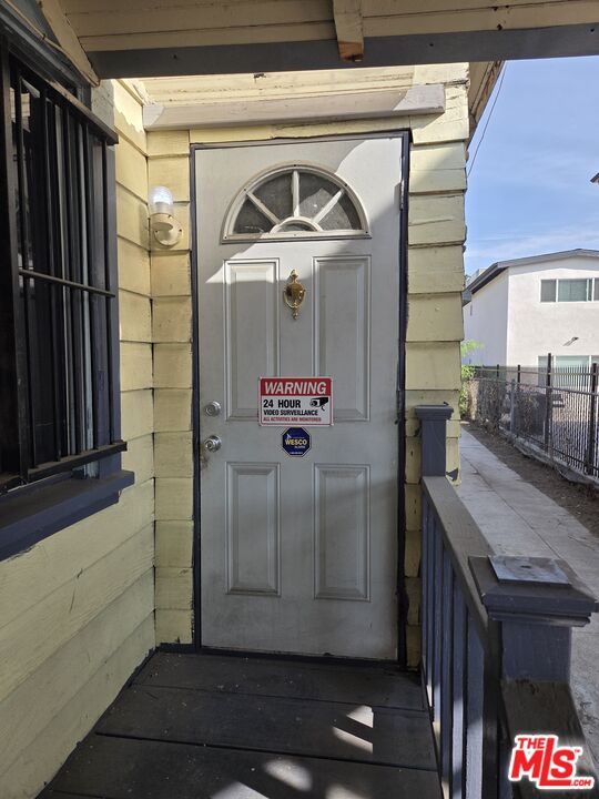 1612 Arlington Avenue Los Angeles, CA 90019 - Photo 14 of 24 a view of entryway door