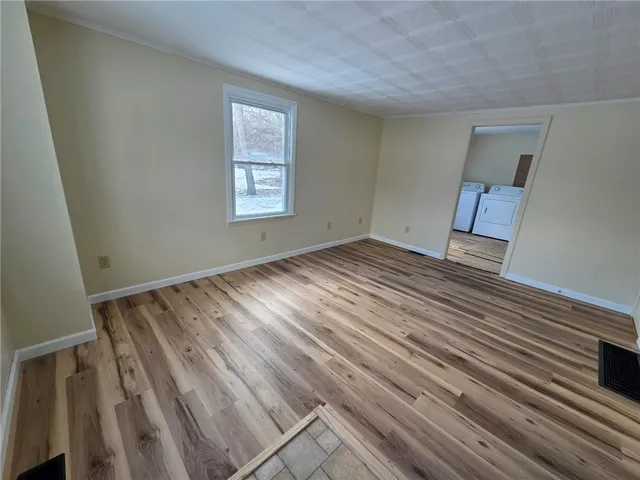 $950 | 252 A Allen Street, Southport, NY 14904