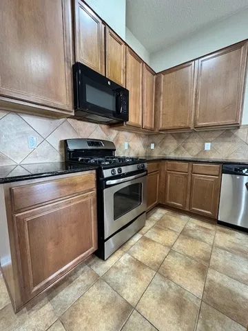 $2,295 | 18426 Cypress Lake Village Drive, Cypress, TX 77429