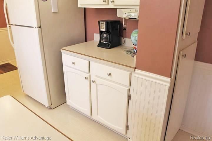 66501 Powell Road Washington, MI 48095 - Photo 4 of 24 Kitchen 3.jpg
