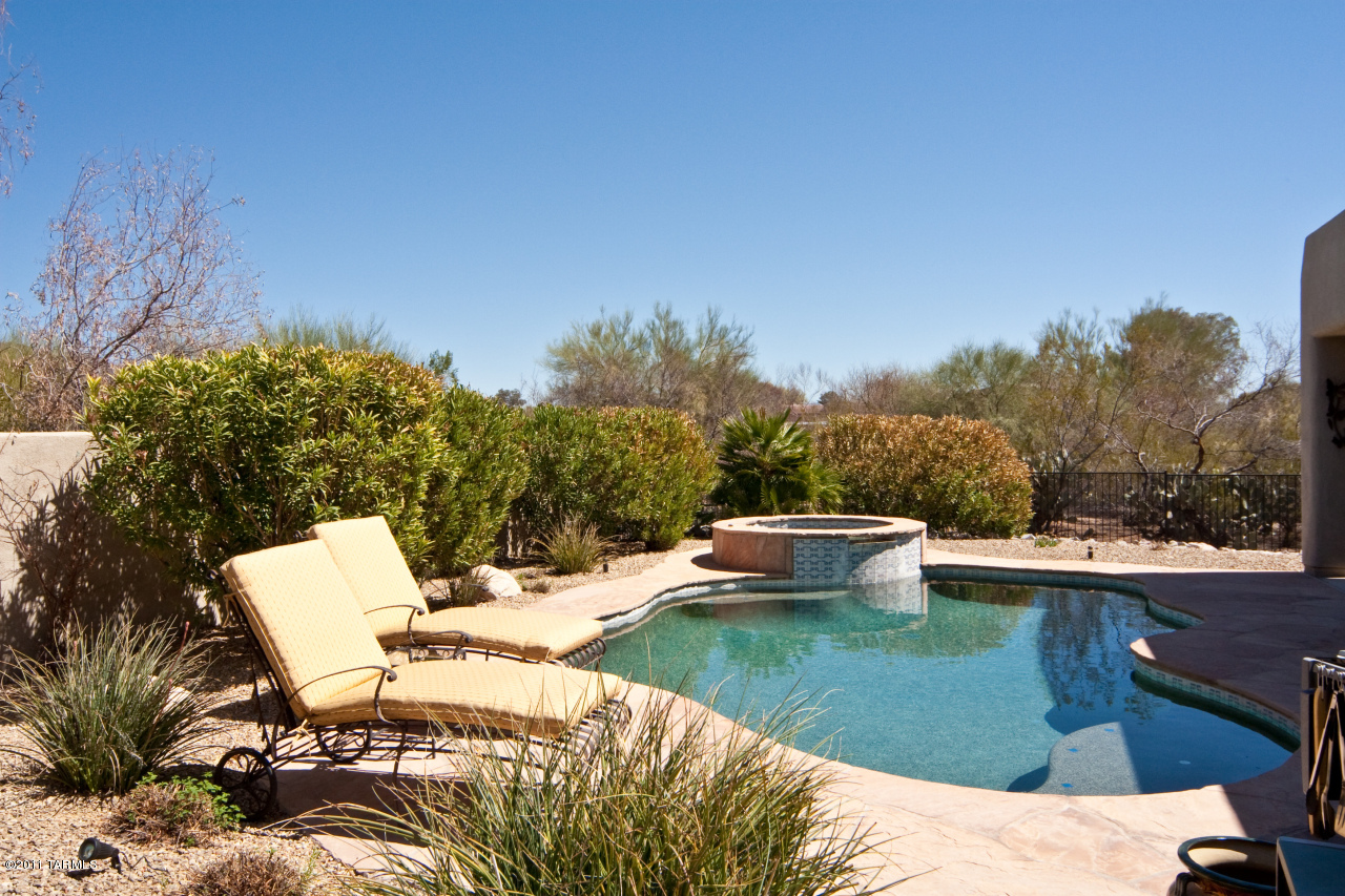 6054 North Panorama Ridge Place Tucson, AZ 85704 - Photo 22 of 36
