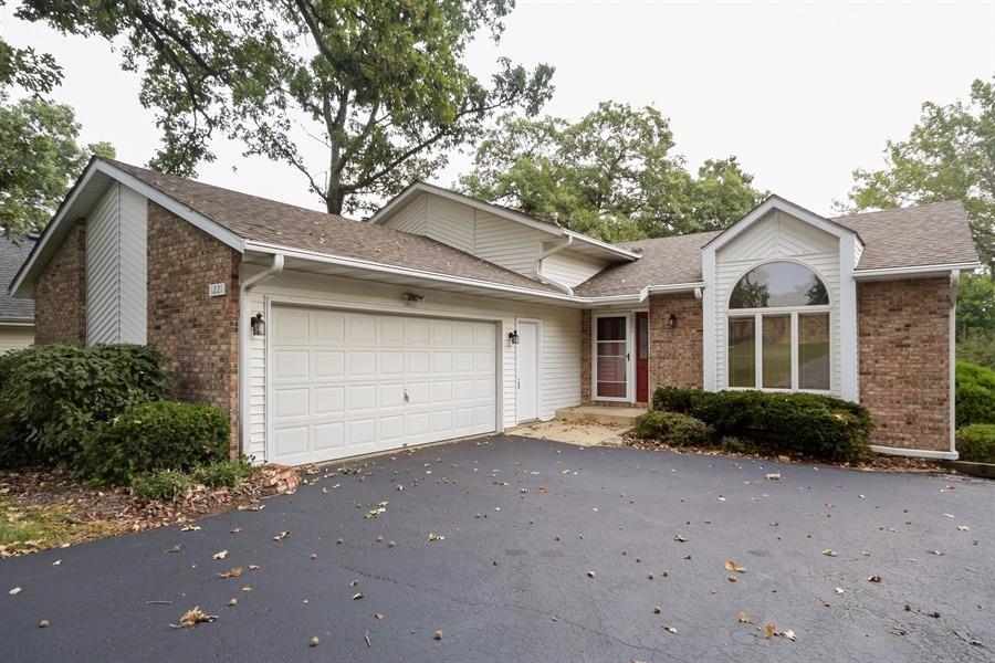 1221 Brandywine Road Crown Point, IN 46307 - Photo 1 of 10 900x600