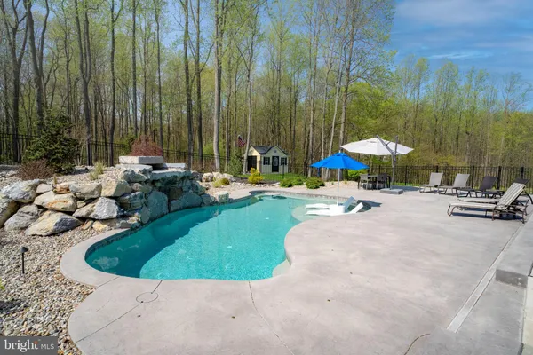 $1,375,000 | 233 European Drive, Fleetwood, PA 19522