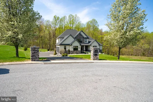 $1,375,000 | 233 European Drive, Fleetwood, PA 19522