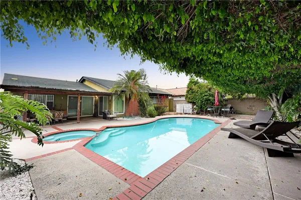 $989,900 | 11858 Haro Avenue, Downey, CA 90241