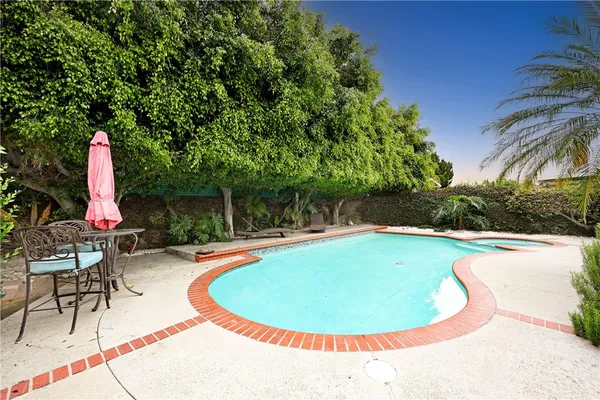 $989,900 | 11858 Haro Avenue, Downey, CA 90241
