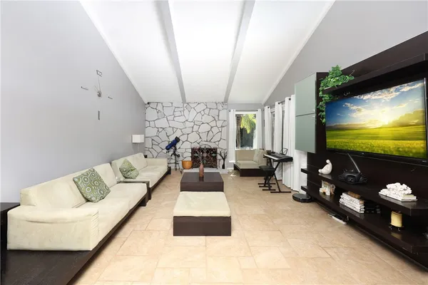 $989,900 | 11858 Haro Avenue, Downey, CA 90241