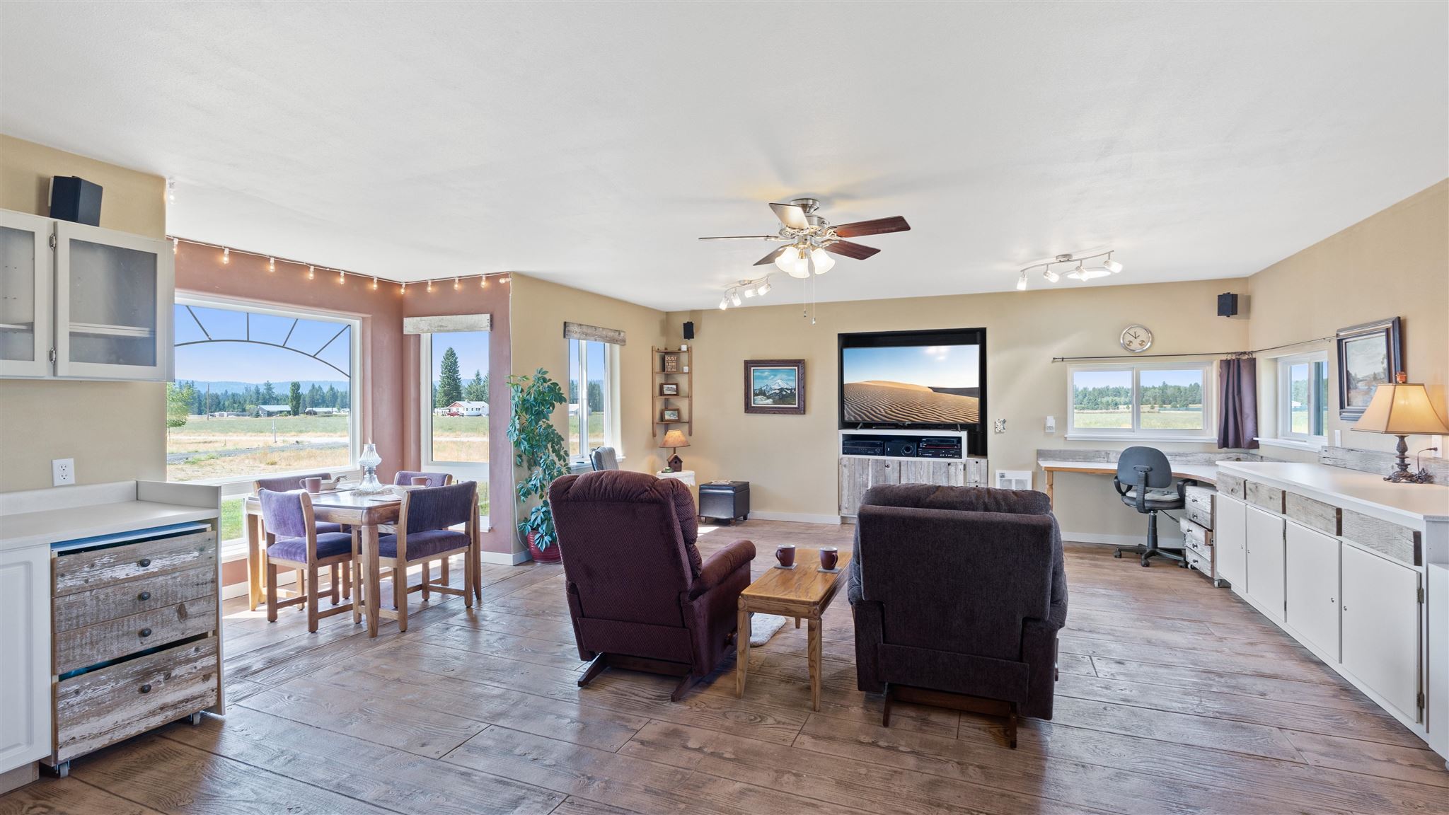 37404 North Elk Chattaroy Road Elk, WA 99009 - Photo 18 of 31