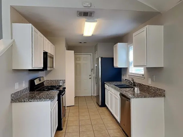 $1,635 | 18029 Belfry Pass, Manor, TX 78653