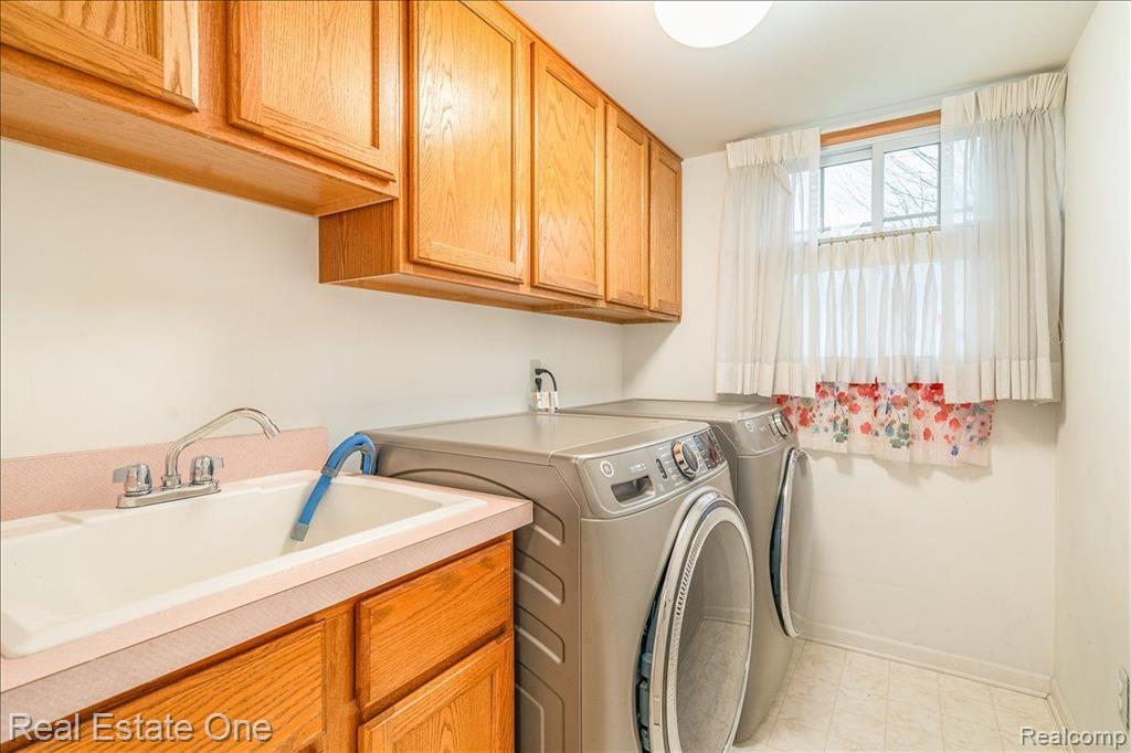 6435 Fox Hills Road Canton, MI 48187 - Photo 29 of 54